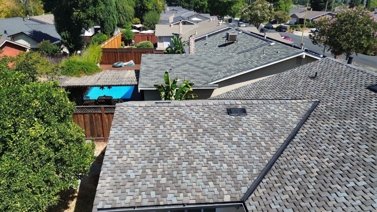 emergency roof leak repair services in San Jose