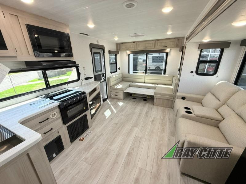 2025 EAST TO WEST Della Terra 251RD-interior