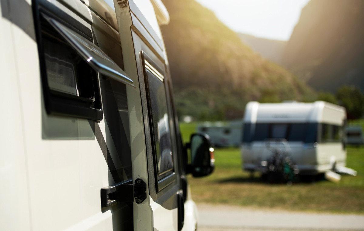 Camp Landa Explains How to Choose Full Hookup RV Sites in New Braunfels