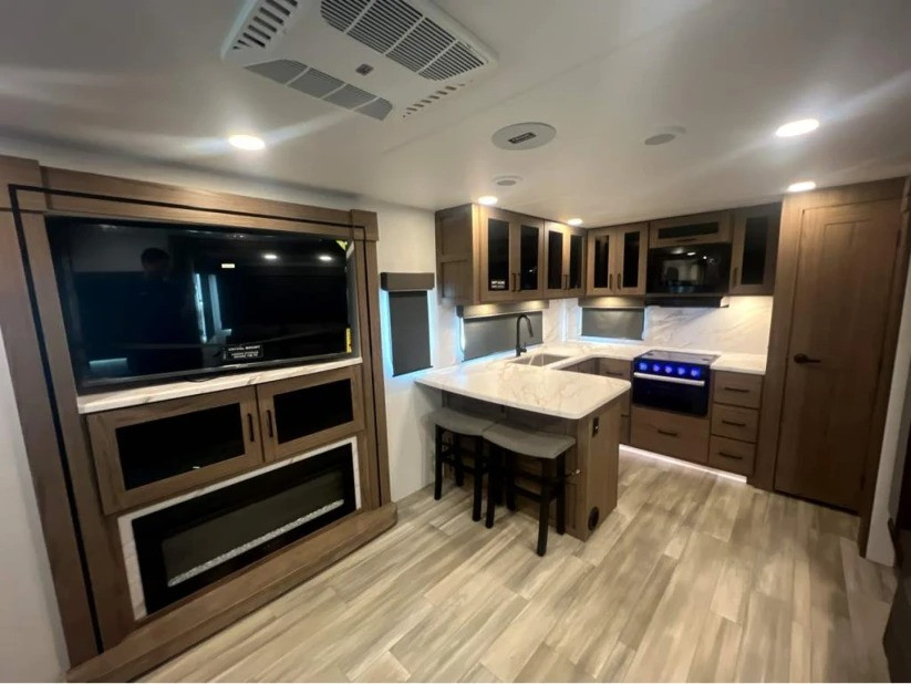 2025 Alliance RV Delta 294RK-interior
