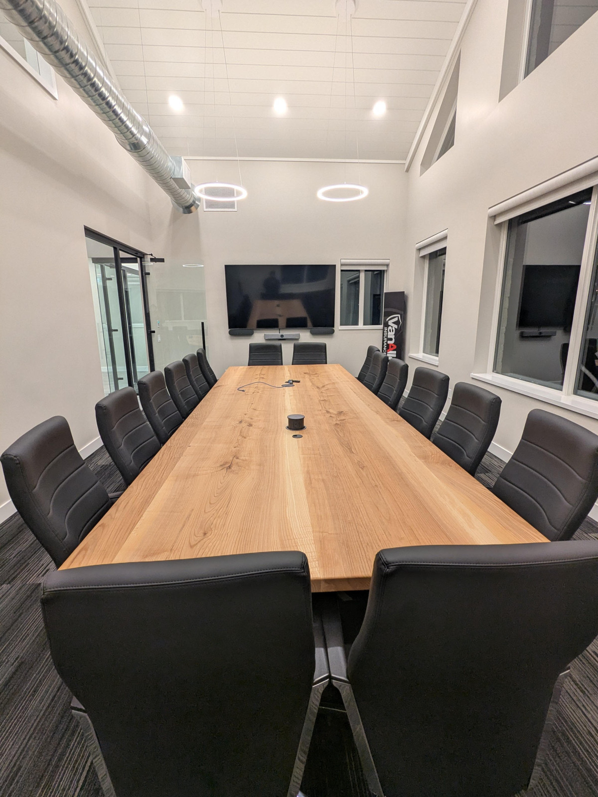 Top 5 Audio Video Solutions Transforming Conference Rooms in Ontario Businesses