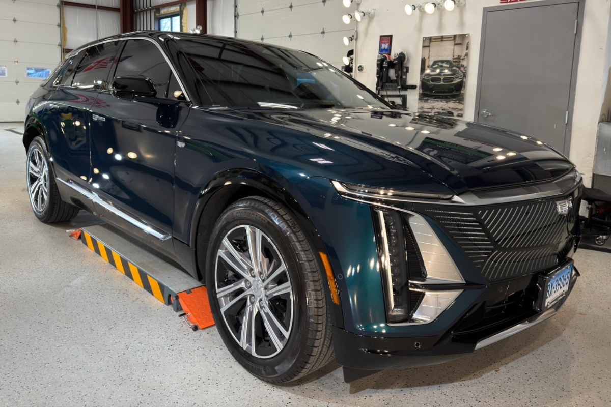 Window Tinting Boosts Safety and Comfort for CT Drivers Safe