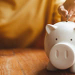 savemoneywithenergyefficientdecorations.jpg