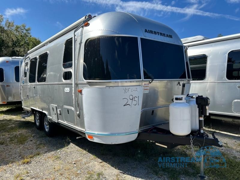 2024 Airstream Flying Cloud 23FB Twin-exterior