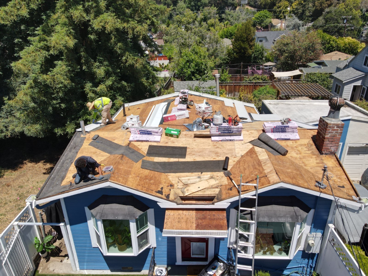 shingle roof replacement contractor in Milpitas