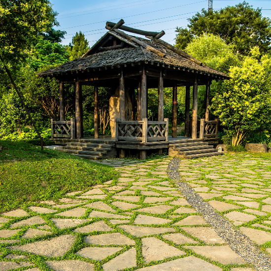 Elias Landscaping Inc.: Hollister’s Landscape Design Experts