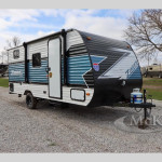 CrossRoads RV Zinger Lite 18QB.jpg