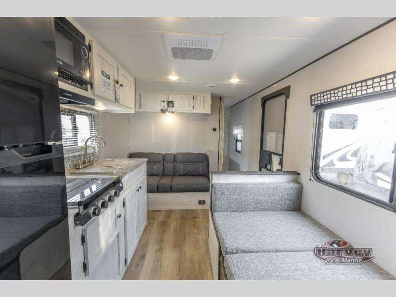 2024 Shasta RVs i-5 Edition 526BH interior